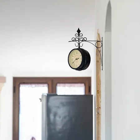 Monica's Baratili San Pietro